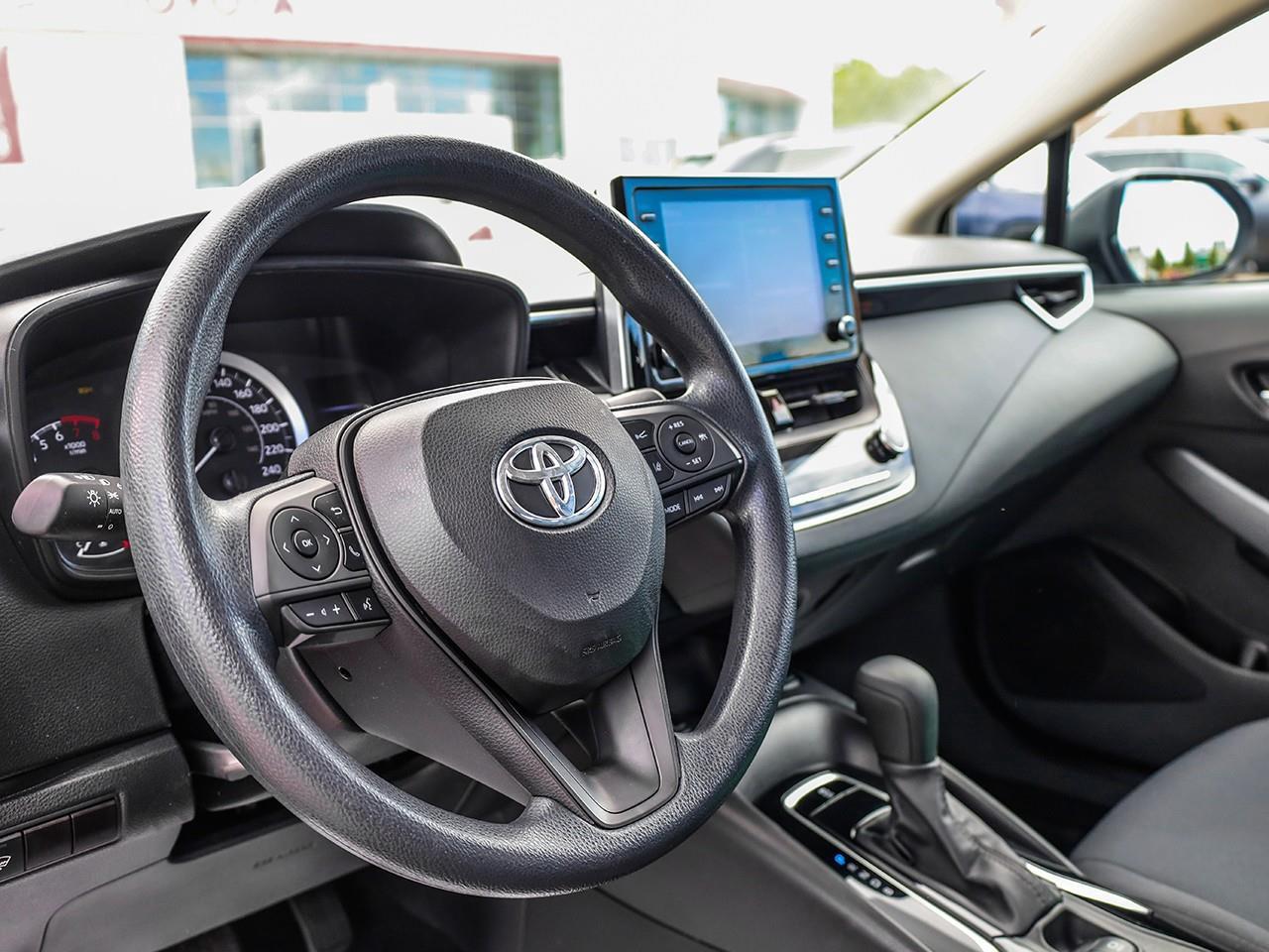 2021 Toyota Corolla LE Photo
