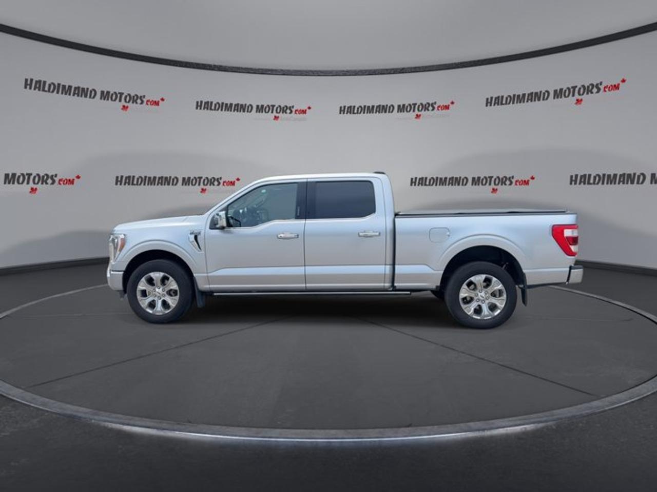 2023 Ford F-150 Platinum SuperCrew 6.5' Box 4WD | No Accidents | Vent. Front Seats Photo