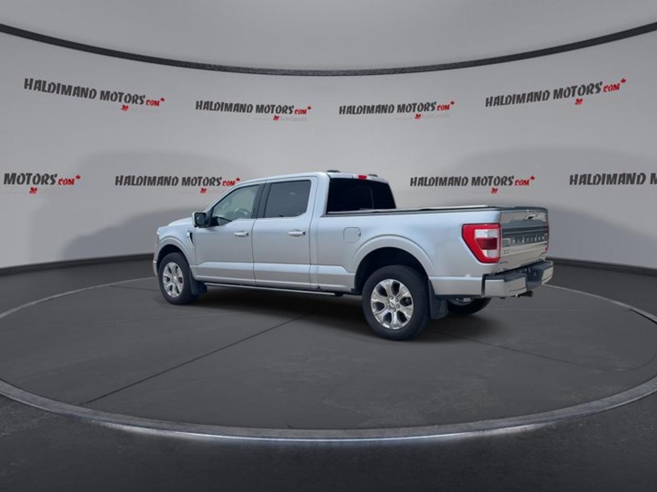 2023 Ford F-150 Platinum SuperCrew 6.5' Box 4WD | No Accidents | Vent. Front Seats Photo