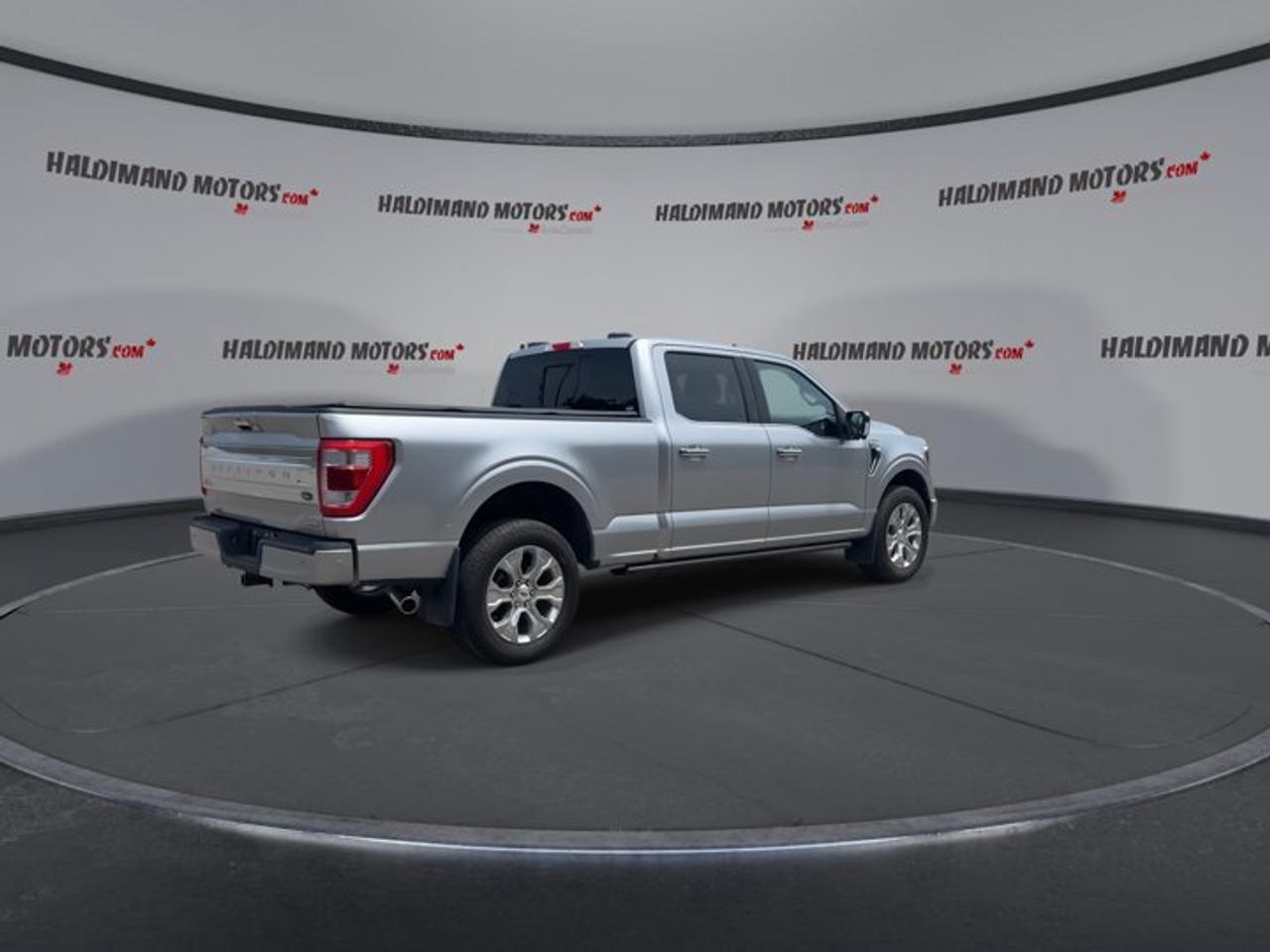 2023 Ford F-150 Platinum SuperCrew 6.5' Box 4WD | No Accidents | Vent. Front Seats Photo