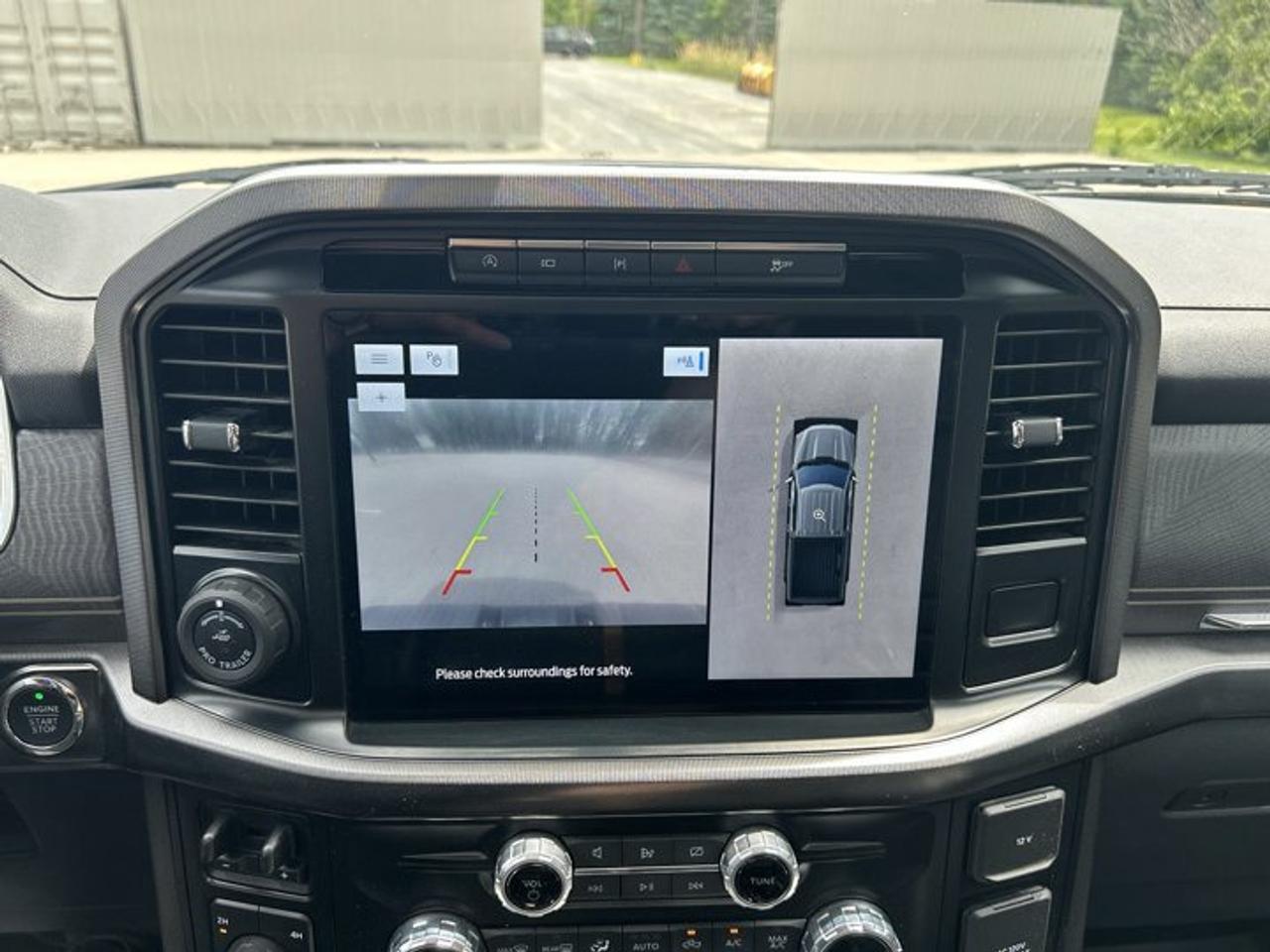 2023 Ford F-150 Platinum SuperCrew 6.5' Box 4WD | No Accidents | Vent. Front Seats Photo