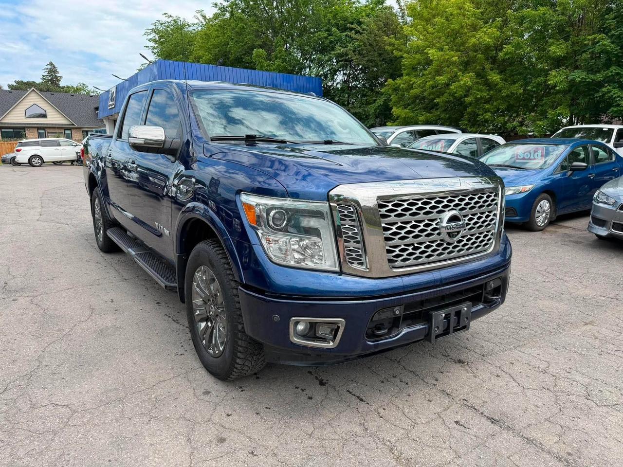 2017 Nissan Titan Platinum Reserve Photo