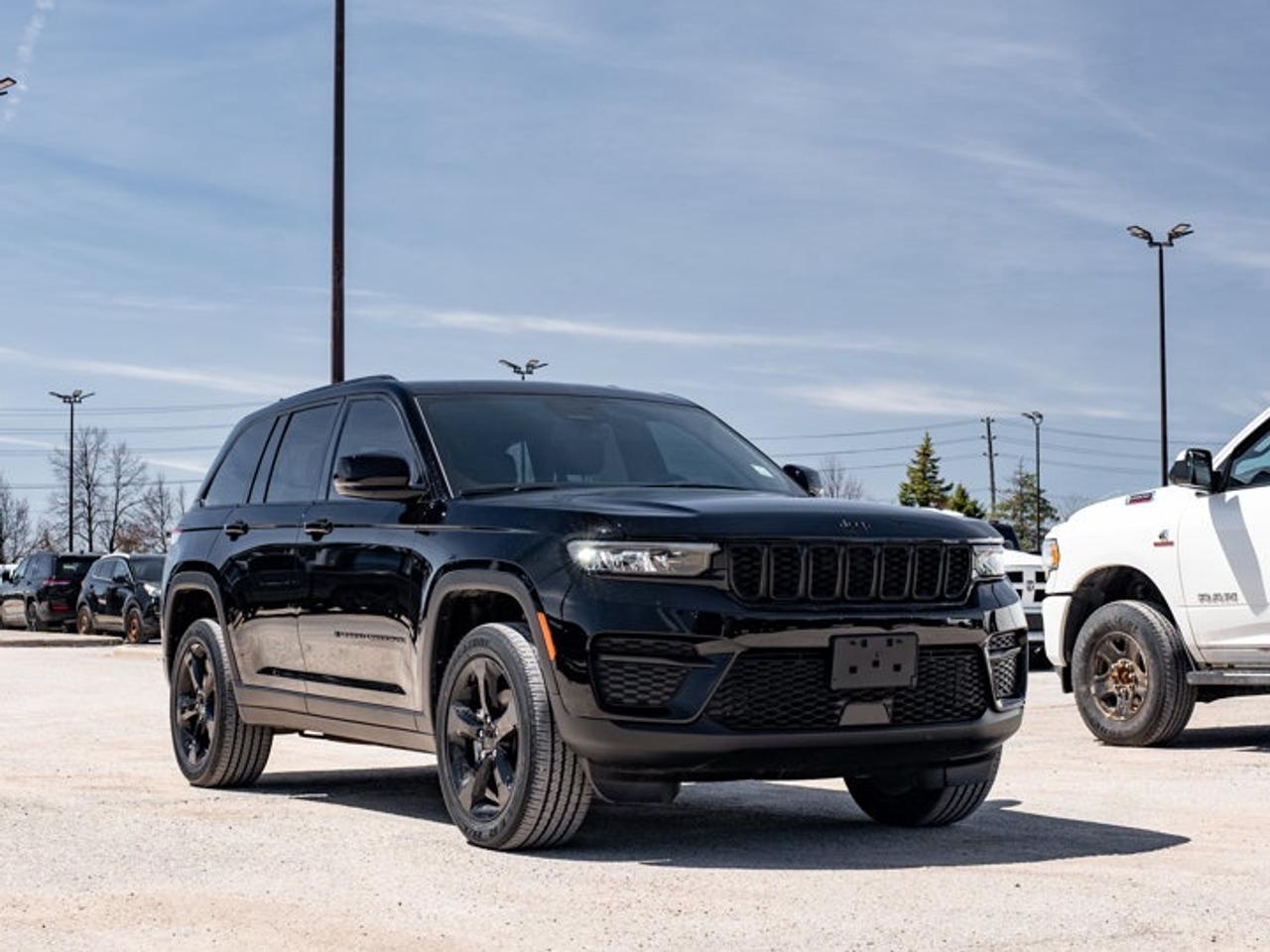 2025 Jeep Grand Cherokee Altitude Photo