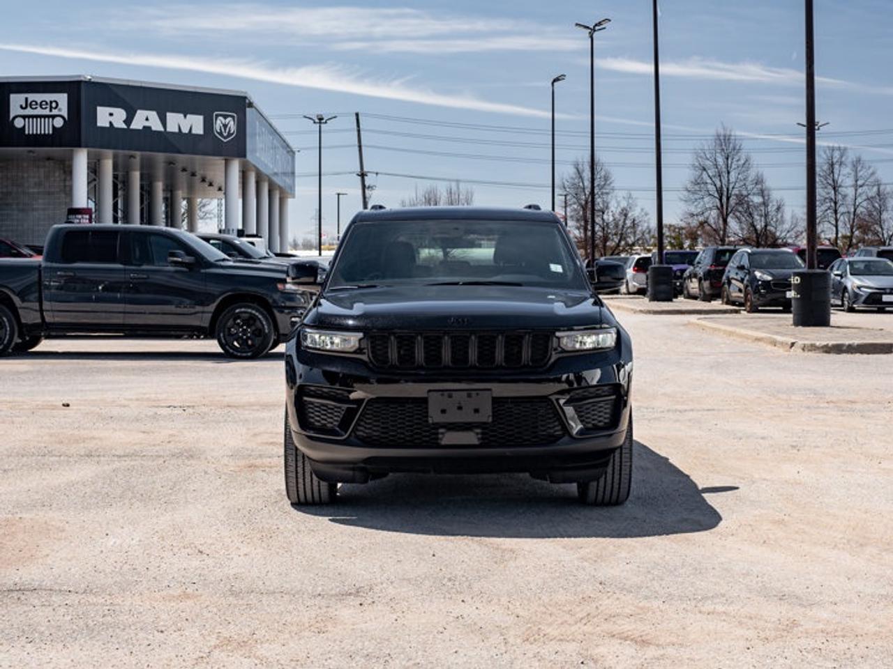 2025 Jeep Grand Cherokee Altitude Photo