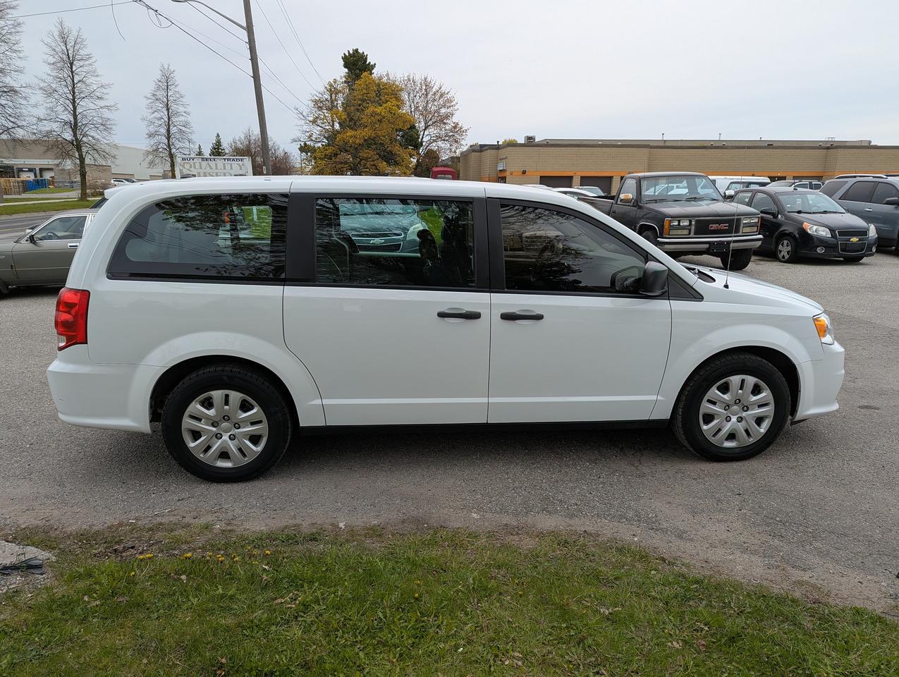 2018 Dodge Grand Caravan "STOW n GO seat 7" certified + FREE 6M warranty Photo2