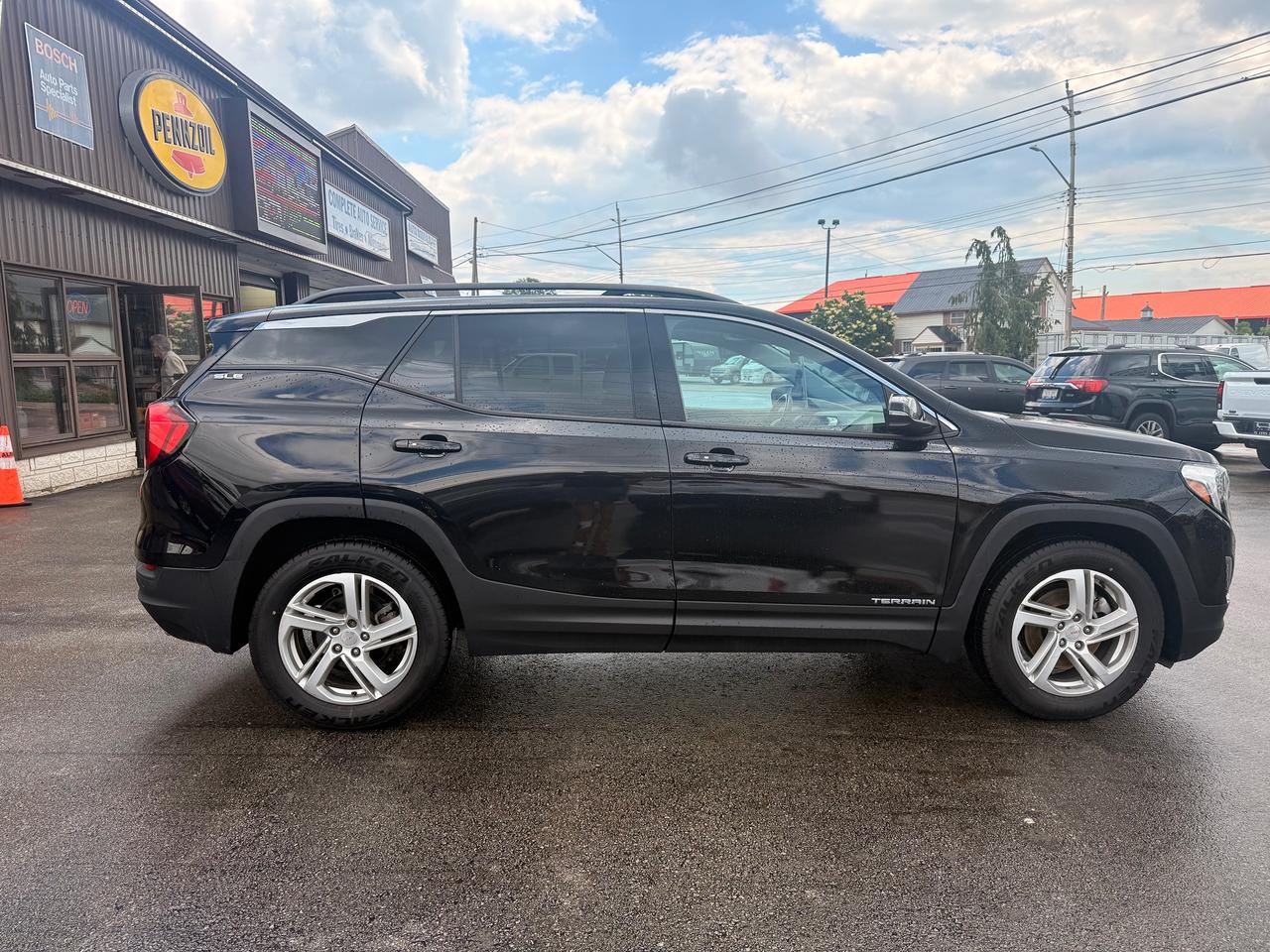 2019 GMC Terrain SLE Photo3