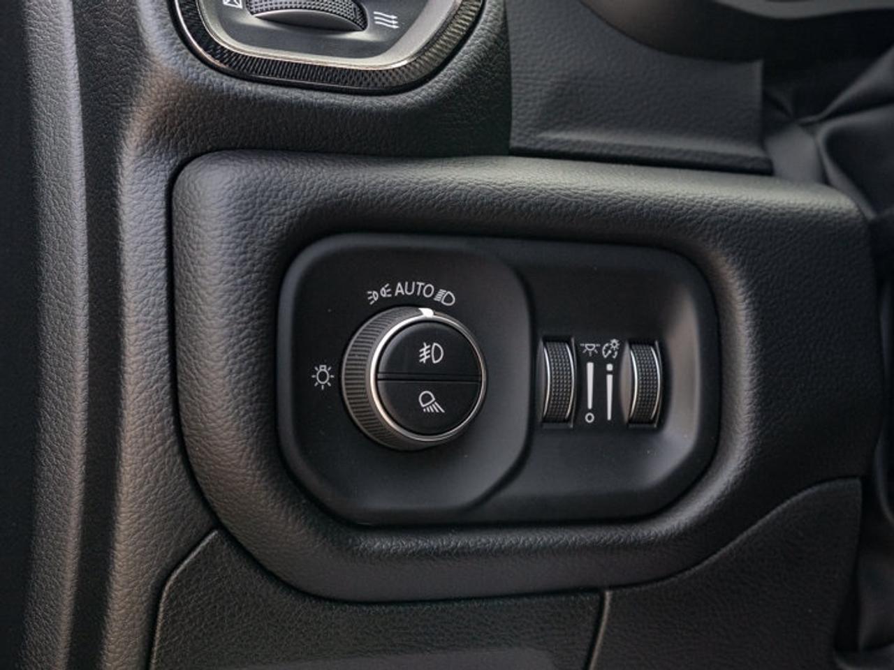 2026 RAM 1500 SPORT Photo