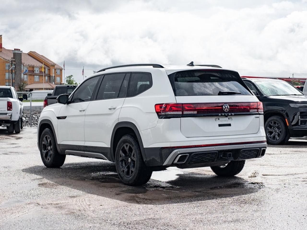 2024 Volkswagen Atlas Peak Edition Photo