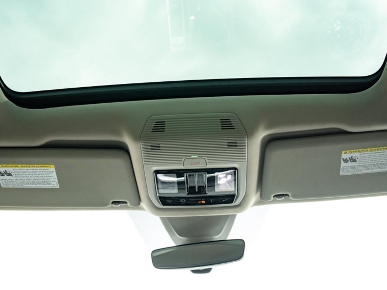 2024 Volkswagen Atlas Peak Edition Photo