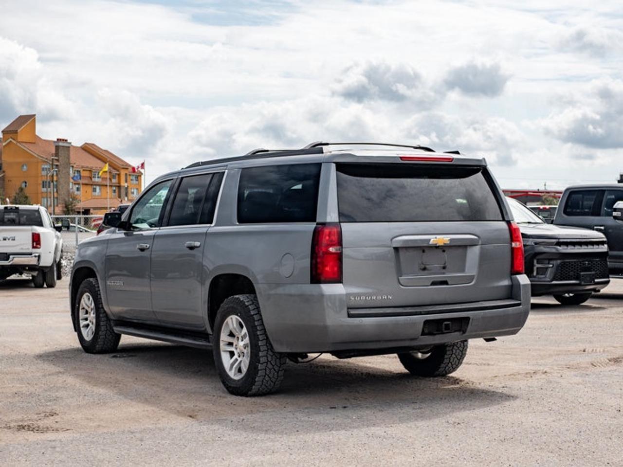 2019 Chevrolet Suburban LS Photo
