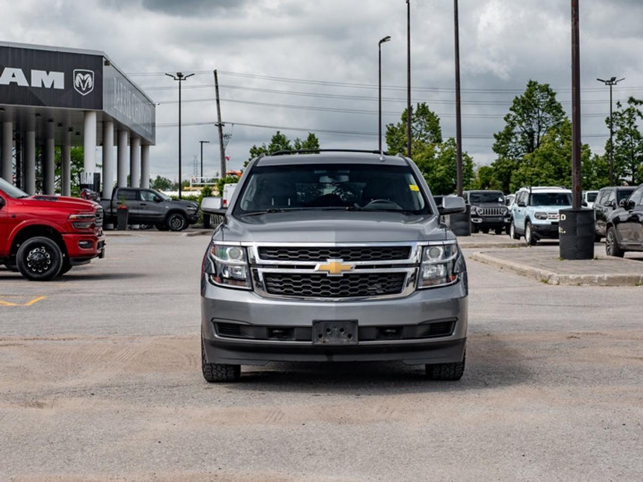 2019 Chevrolet Suburban LS Photo