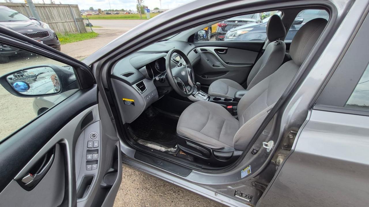 2013 Hyundai Elantra GL, SEDAN, AUTO, ONLY 179KMS, 4 CYL, CERTIFIED Photo