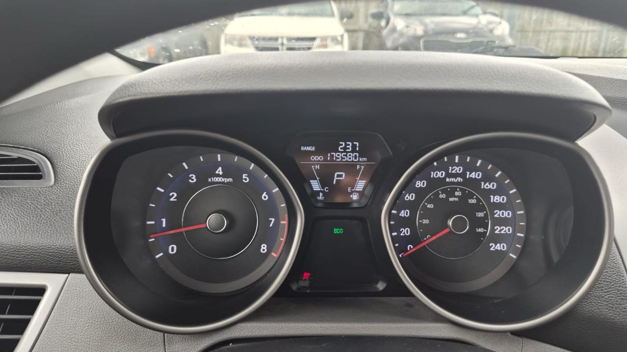 2013 Hyundai Elantra GL, SEDAN, AUTO, ONLY 179KMS, 4 CYL, CERTIFIED Photo