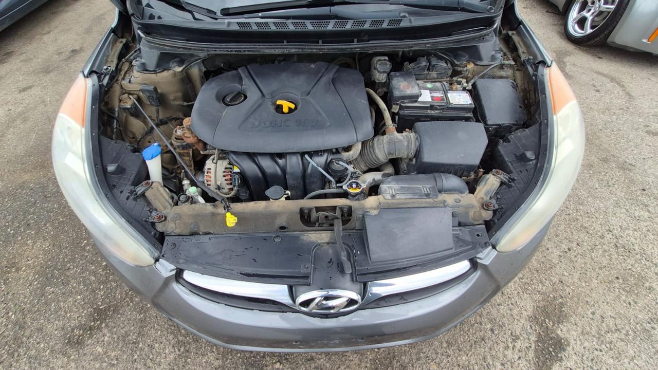 2013 Hyundai Elantra GL, SEDAN, AUTO, ONLY 179KMS, 4 CYL, CERTIFIED Photo