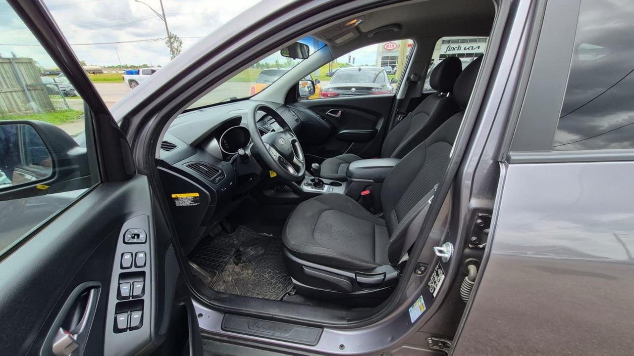 2014 Hyundai Tucson GL, 4 CYL, ONLY 117KMS, AUTO, GREAT ON FUEL, CERT Photo