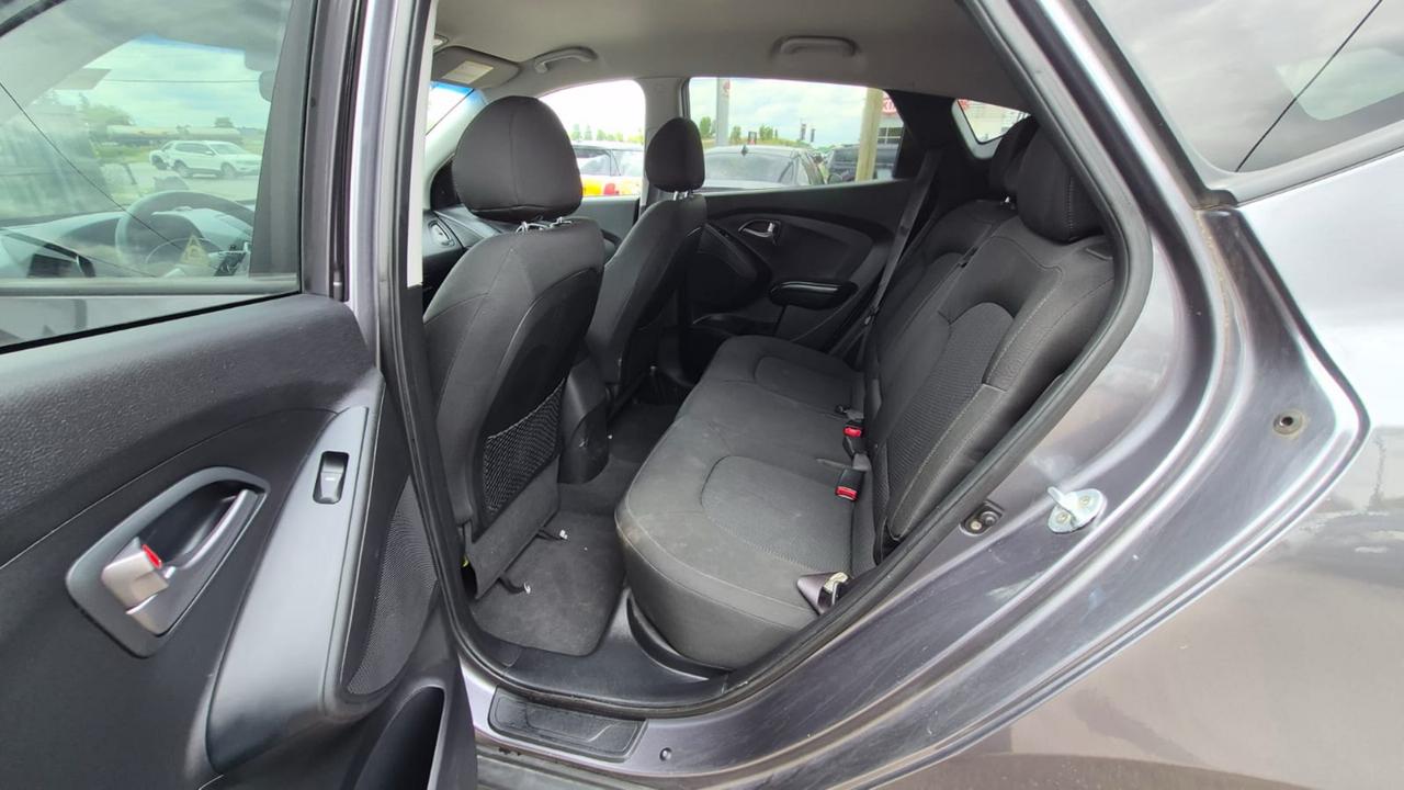 2014 Hyundai Tucson GL, 4 CYL, ONLY 117KMS, AUTO, GREAT ON FUEL, CERT Photo