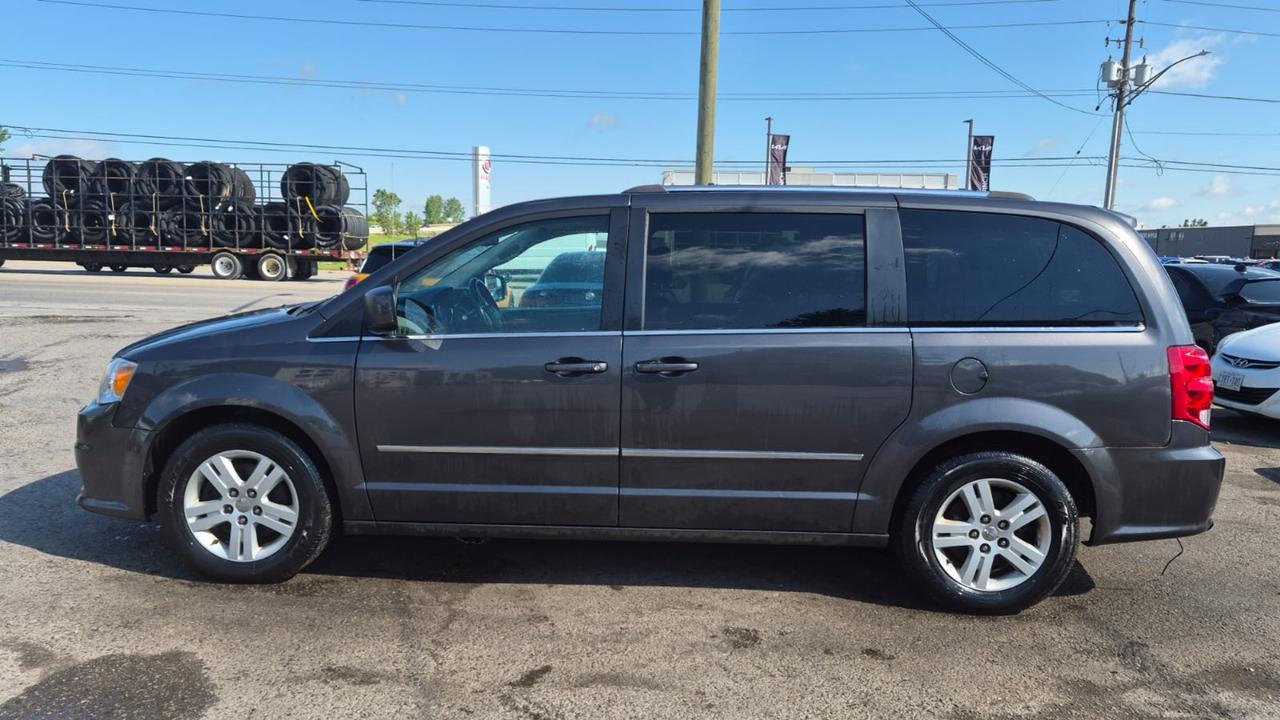 2016 Dodge Grand Caravan CREW PLUS, LEATHER, CAM, STOWNGO, AS IS SPECIAL Photo