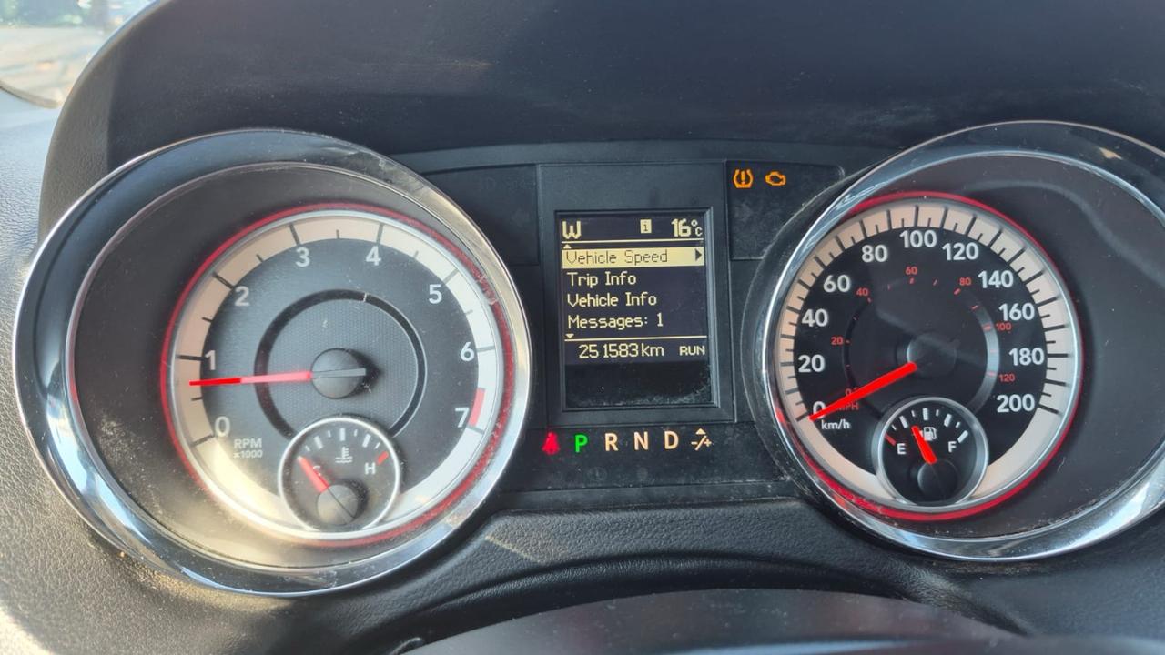 2016 Dodge Grand Caravan CREW PLUS, LEATHER, CAM, STOWNGO, AS IS SPECIAL Photo