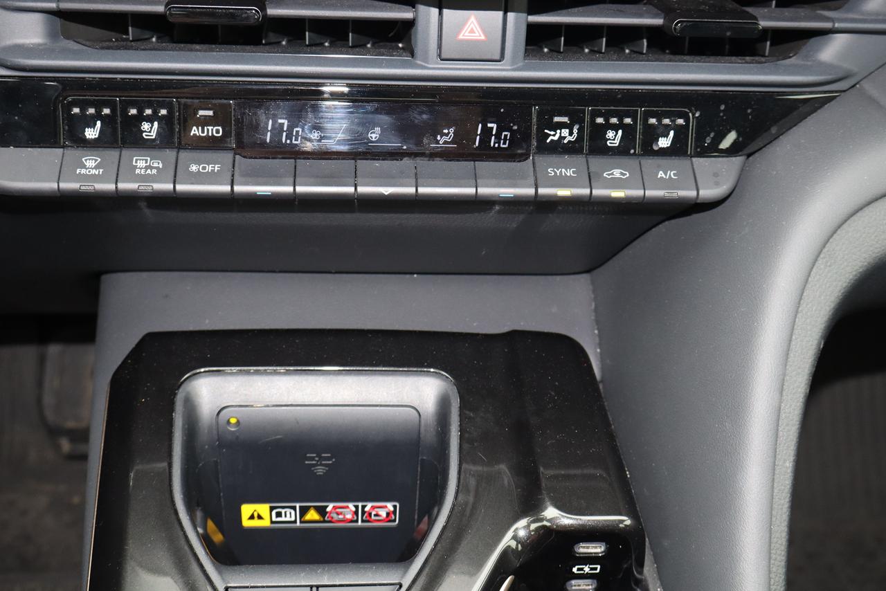 2025 Toyota Crown LIMITED Photo