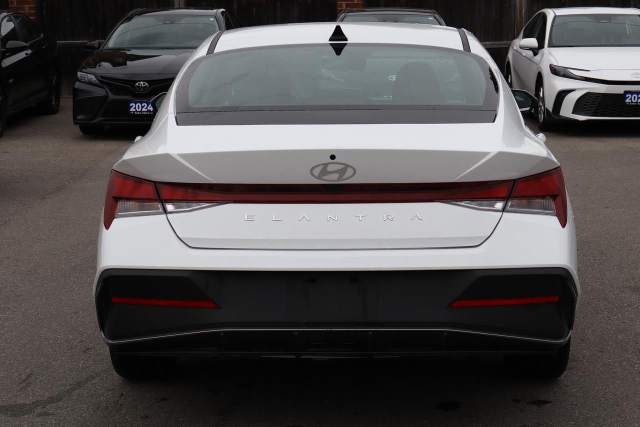 2025 Hyundai Elantra Preferred IVT w/Tech Pkg with sunroof Photo