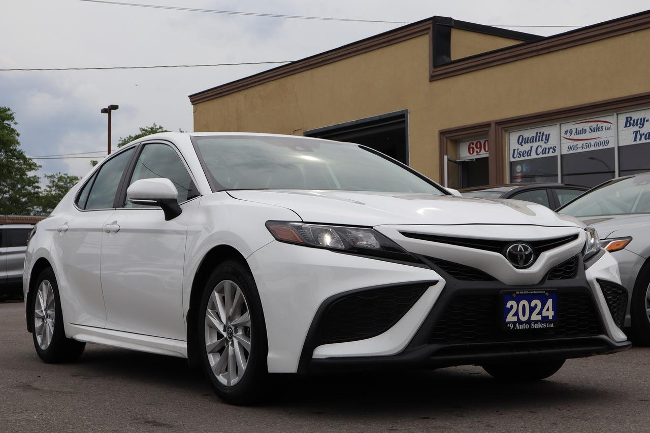 2024 Toyota Camry SE Auto Photo