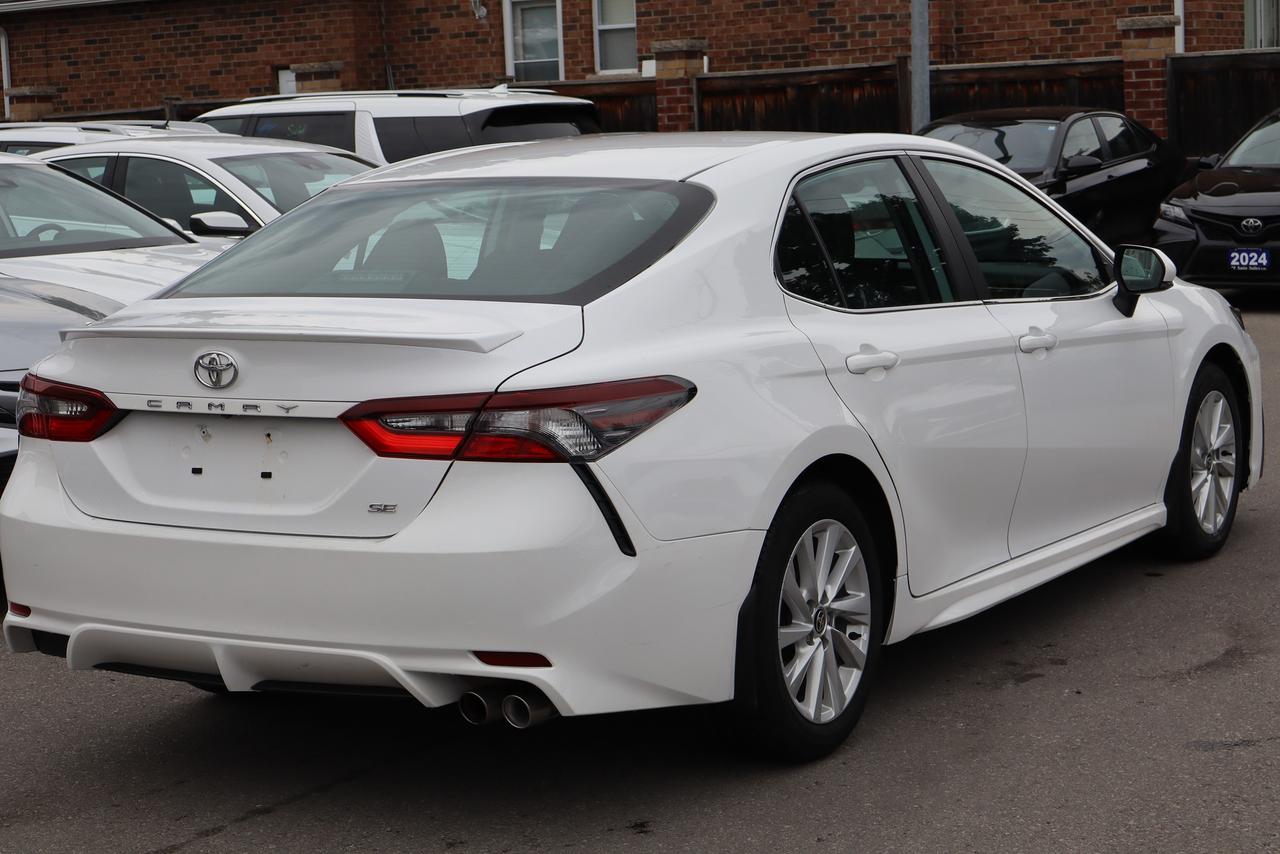 2024 Toyota Camry SE Auto Photo1