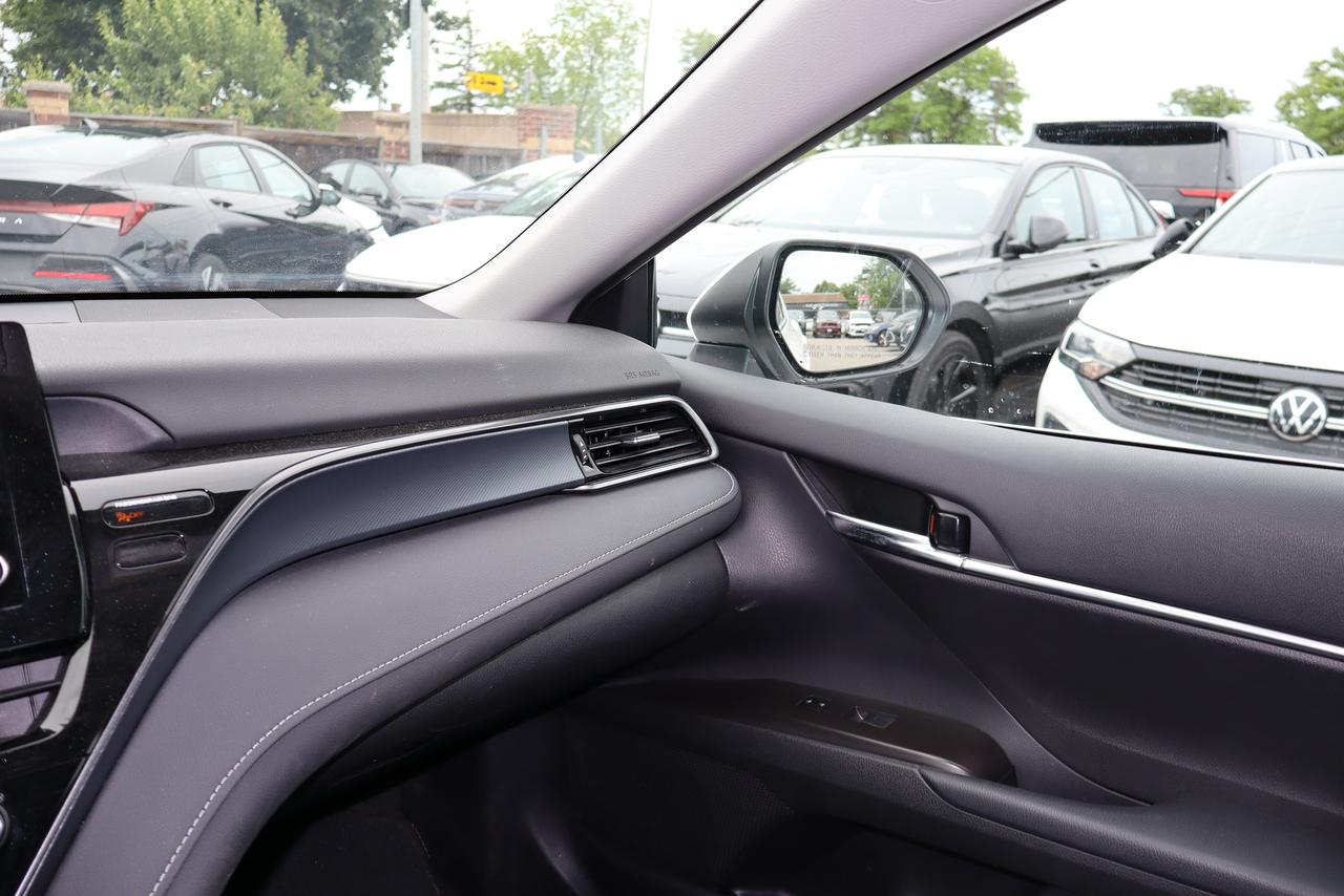 2024 Toyota Camry SE Auto Photo