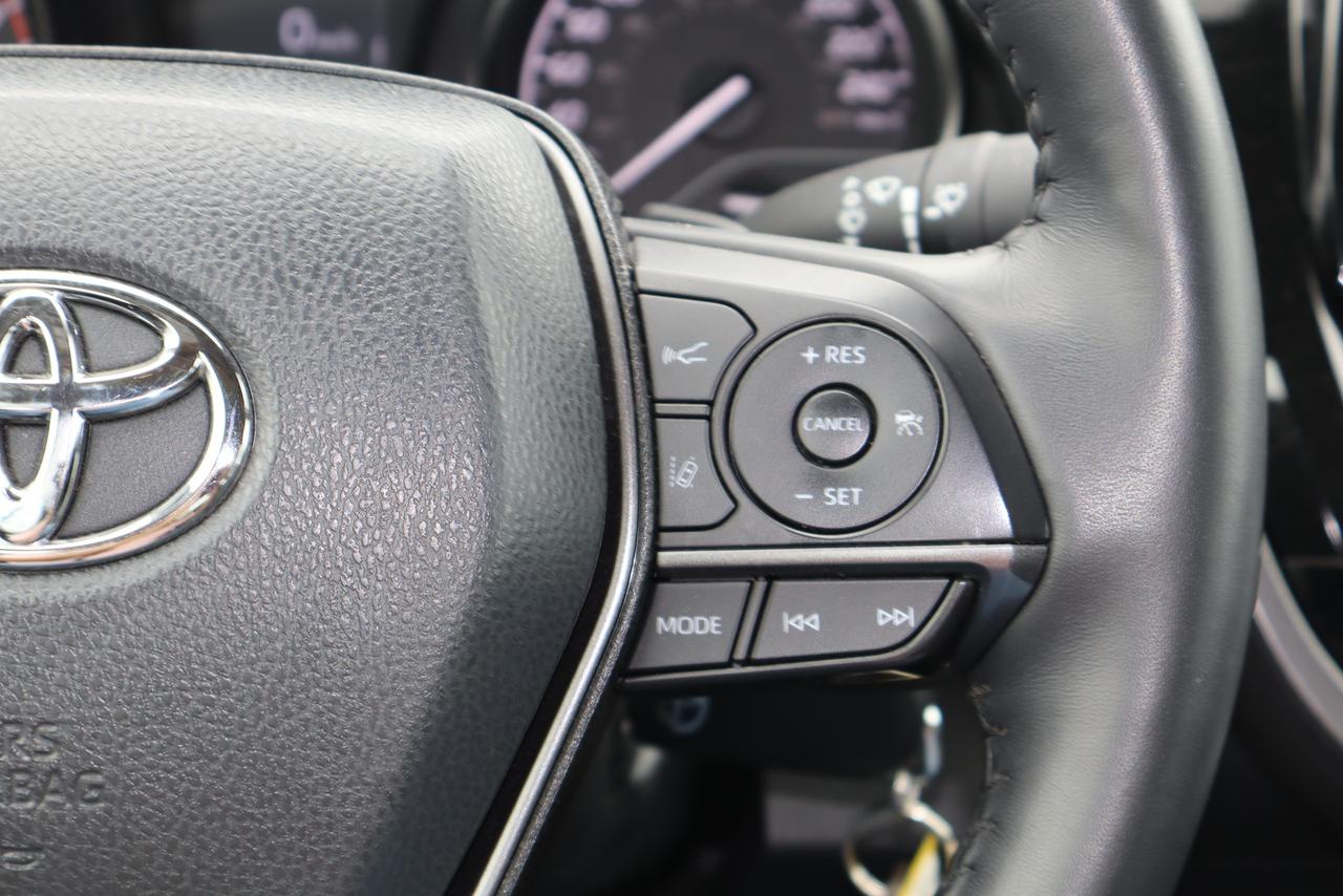 2024 Toyota Camry SE Auto Photo