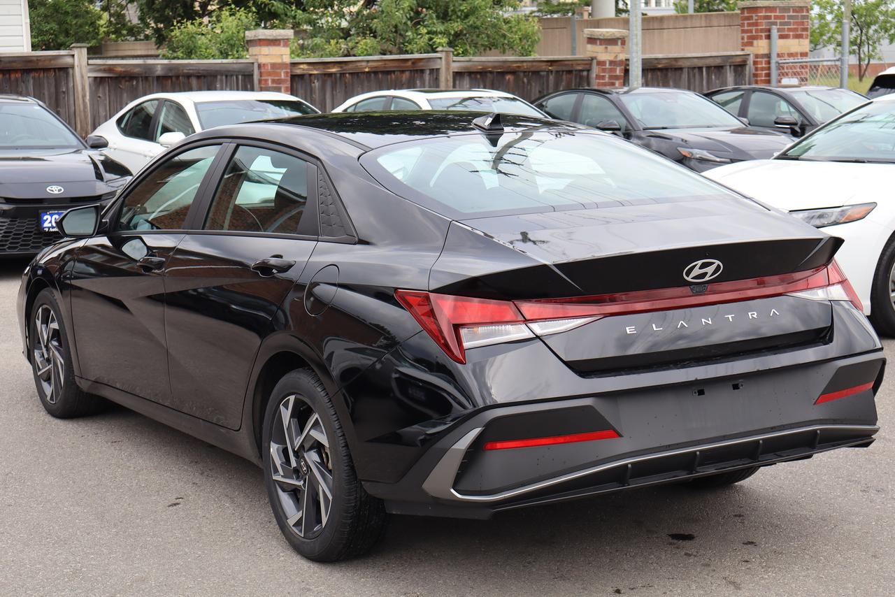2025 Hyundai Elantra Preferred Photo3