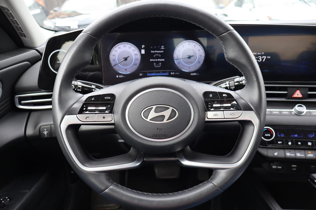 2025 Hyundai Elantra Preferred Photo