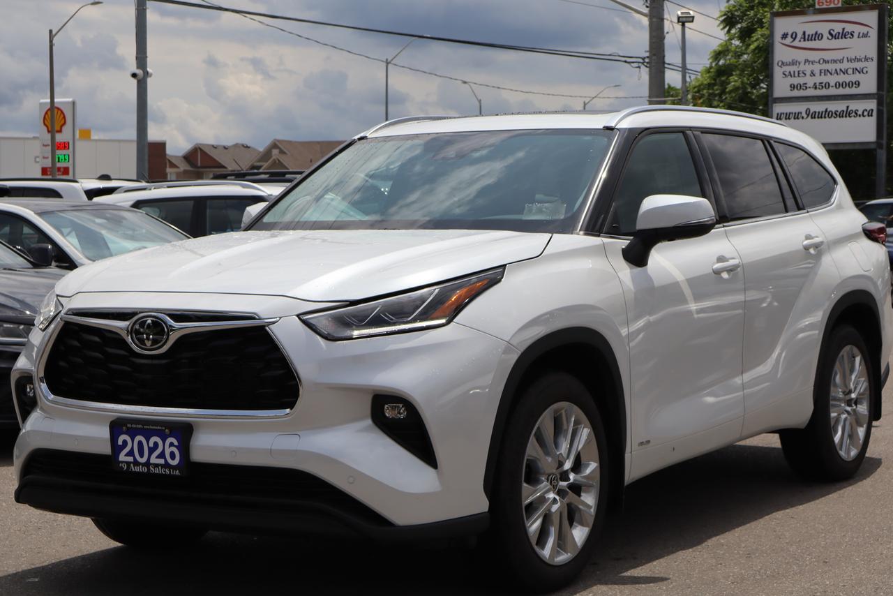 2026 Toyota Highlander Hybrid Limited Photo4