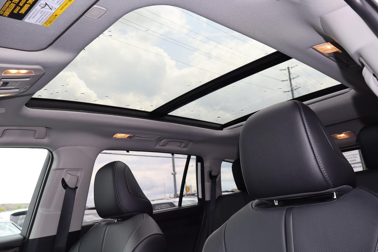 2026 Toyota Highlander Hybrid Limited Photo