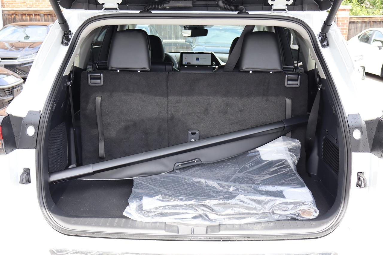 2026 Toyota Highlander Hybrid Limited Photo