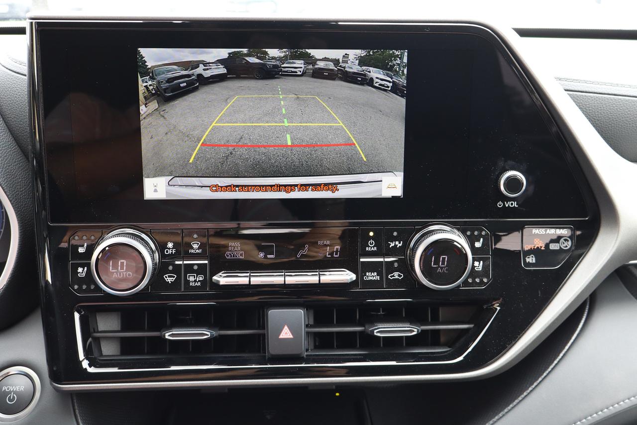 2026 Toyota Highlander Hybrid Limited Photo