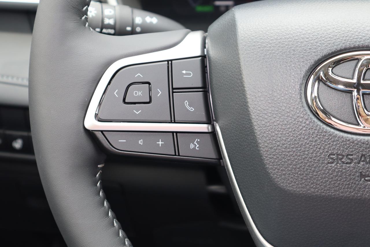 2026 Toyota Highlander Hybrid Limited Photo