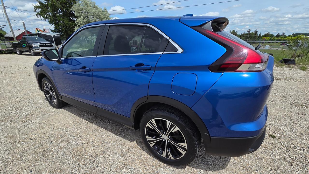 2022 Mitsubishi Eclipse Cross ES Photo