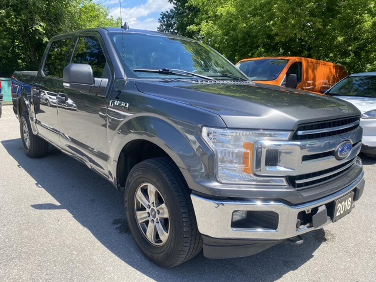 2018 Ford F-150 XLT CREW CAB SHORT B 4WD SUPERCREW Photo2