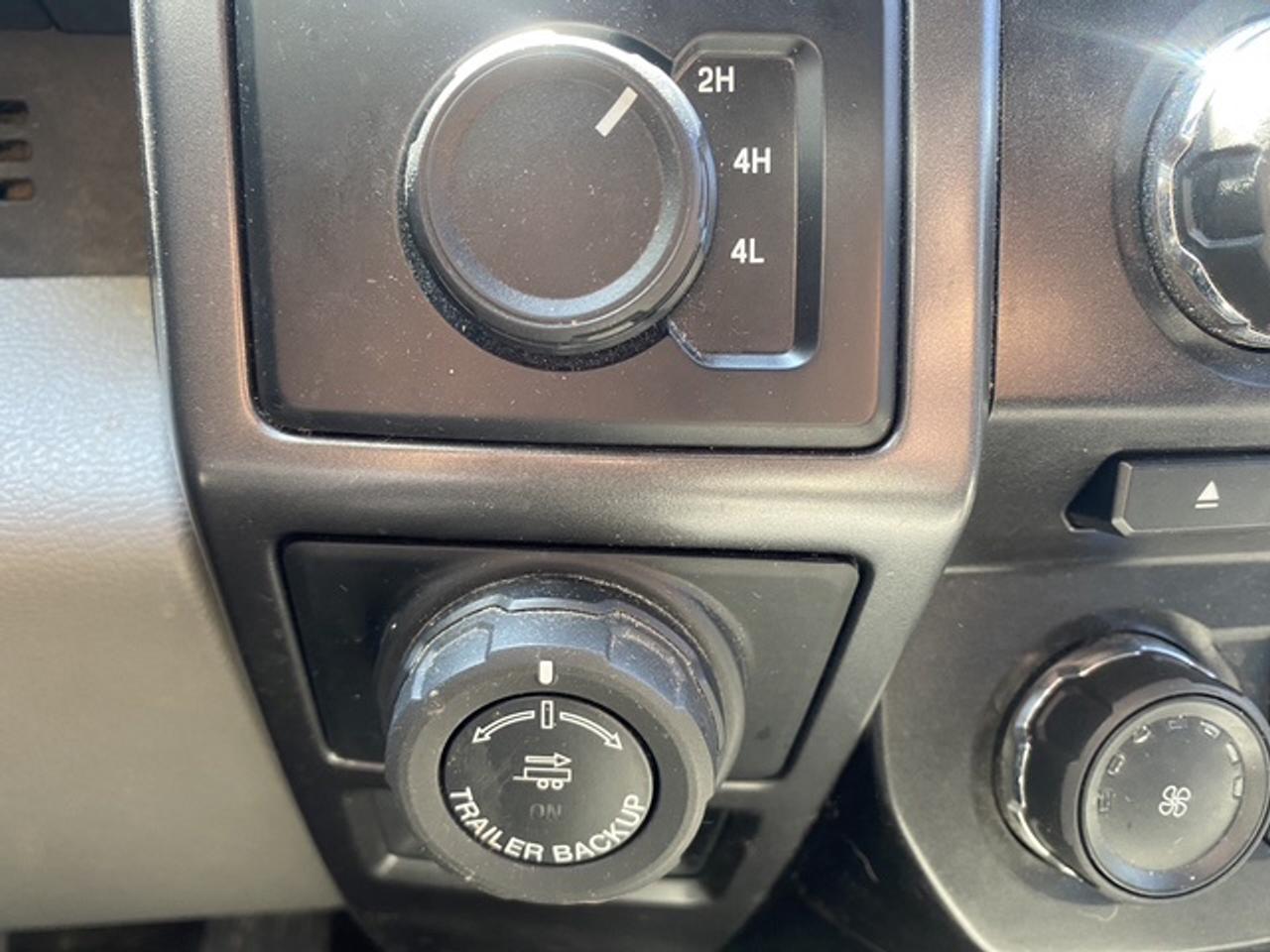 2018 Ford F-150 XLT CREW CAB SHORT B 4WD SUPERCREW Photo