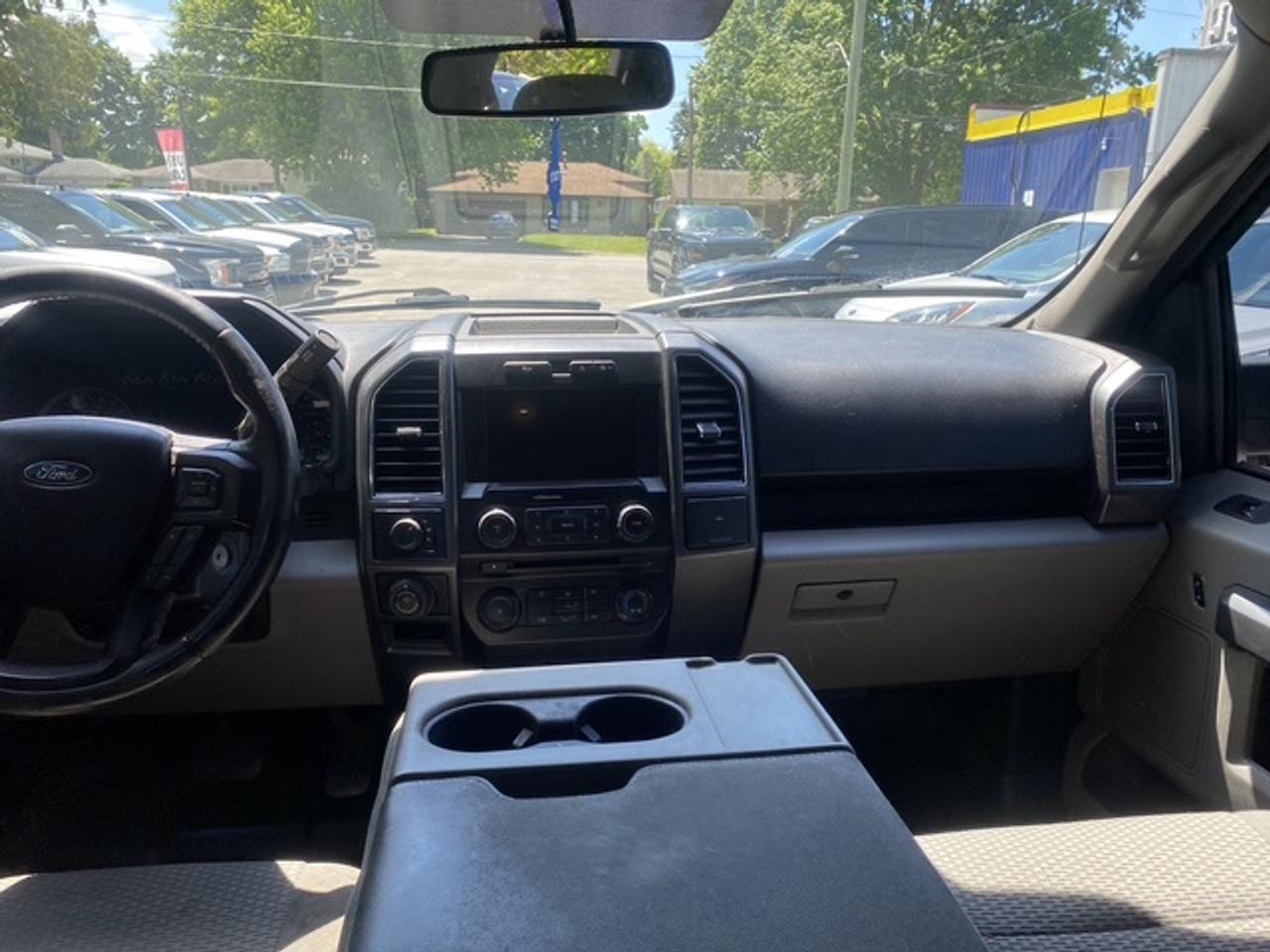 2018 Ford F-150 XLT CREW CAB SHORT B 4WD SUPERCREW Photo