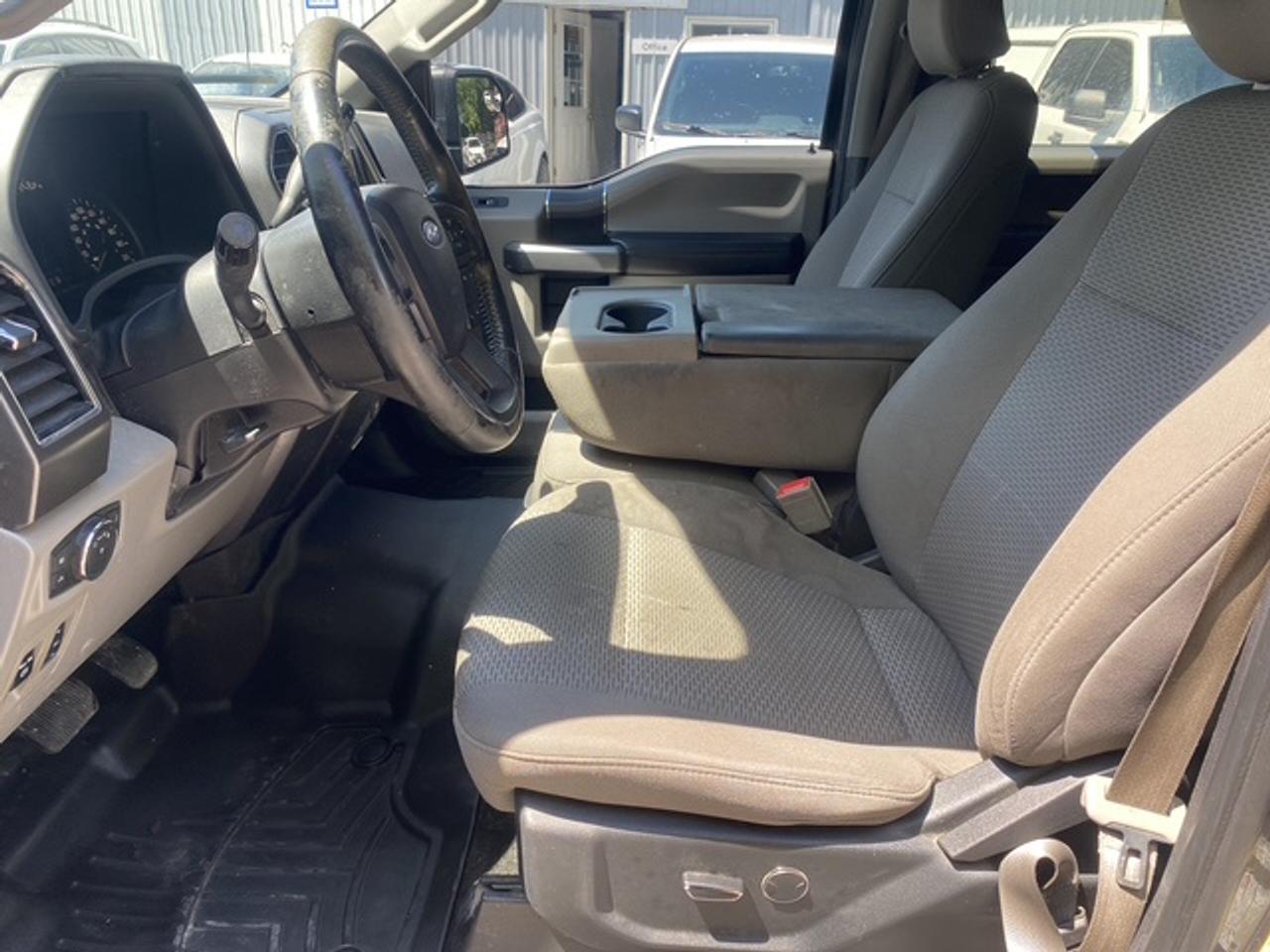 2018 Ford F-150 XLT CREW CAB SHORT B 4WD SUPERCREW Photo