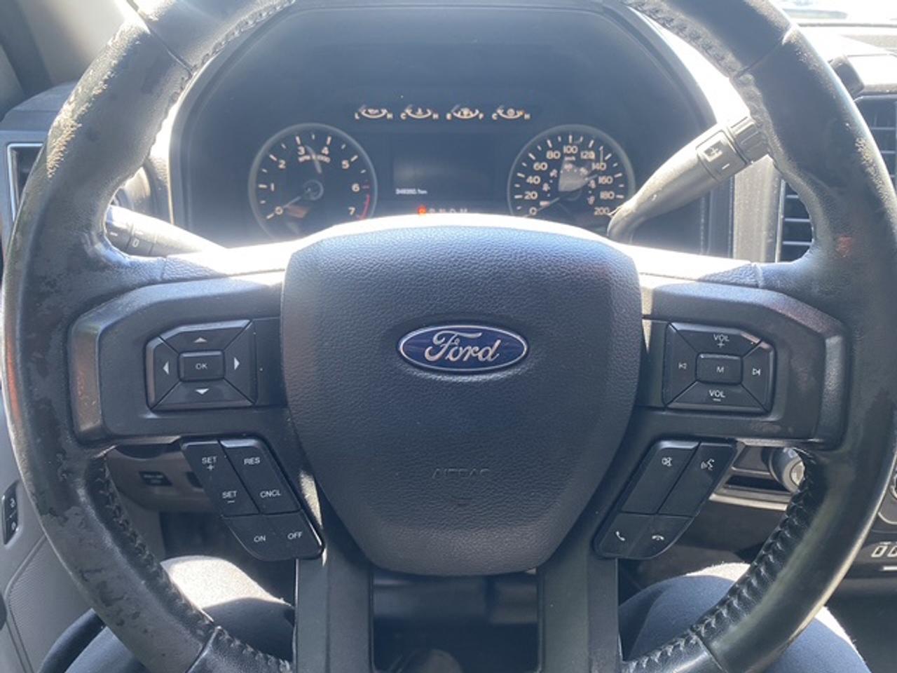 2018 Ford F-150 XLT CREW CAB SHORT B 4WD SUPERCREW Photo