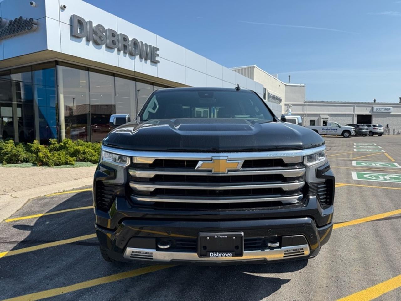 2024 Chevrolet Silverado 1500 High Country Photo1