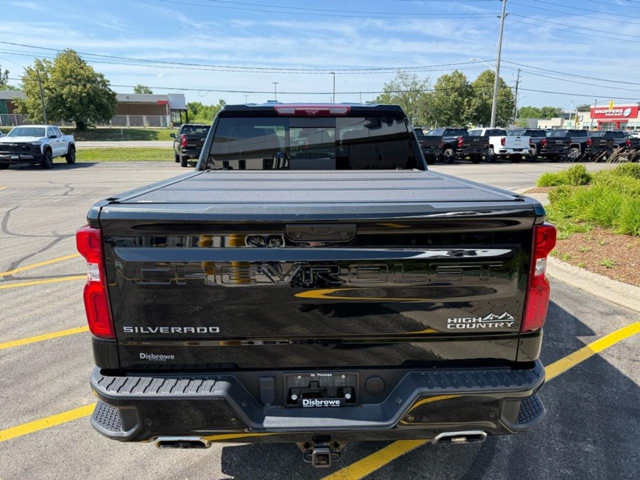 2024 Chevrolet Silverado 1500 High Country Photo4