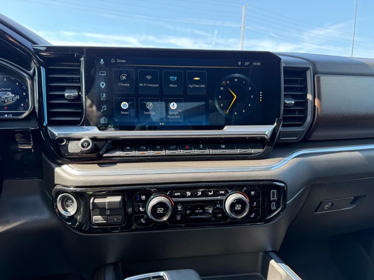 2024 Chevrolet Silverado 1500 High Country Photo