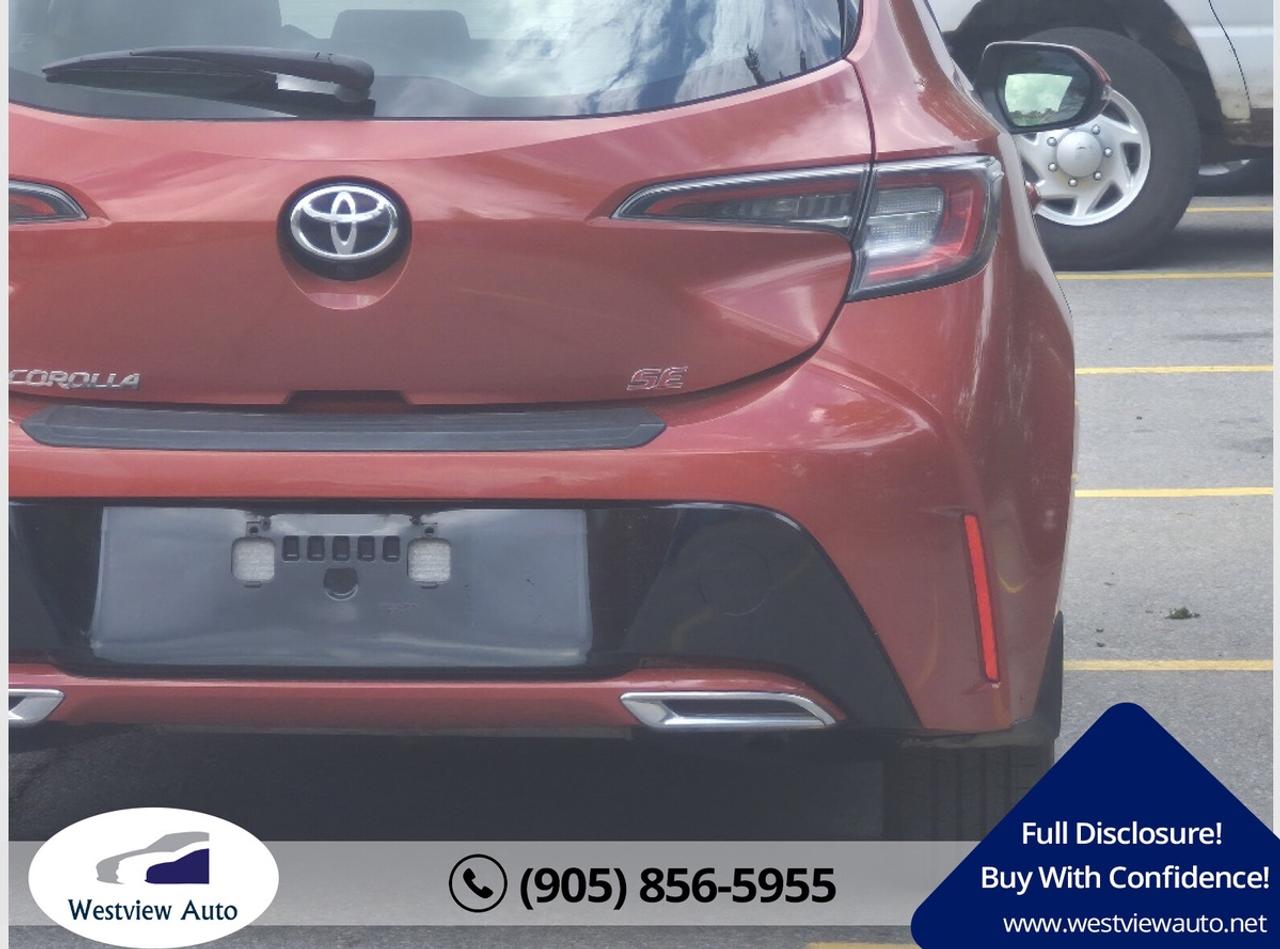 2019 Toyota Corolla Hatchback SE Photo3