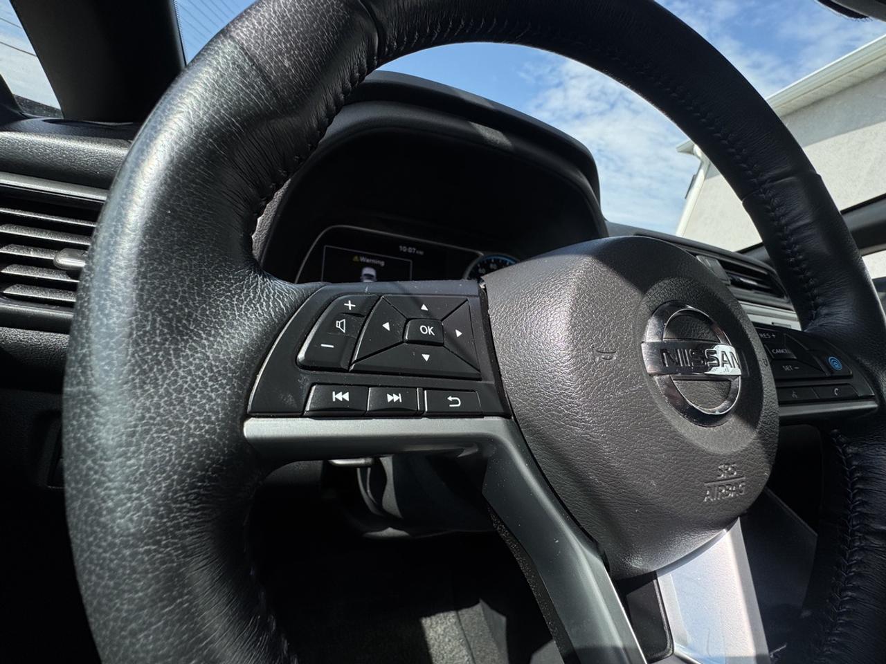 2018 Nissan Leaf SV Photo