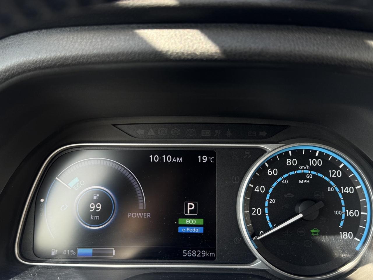 2018 Nissan Leaf SV Photo