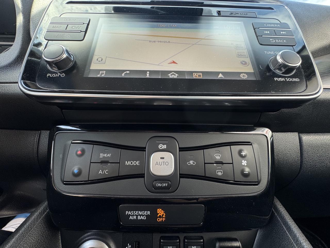 2018 Nissan Leaf SV Photo