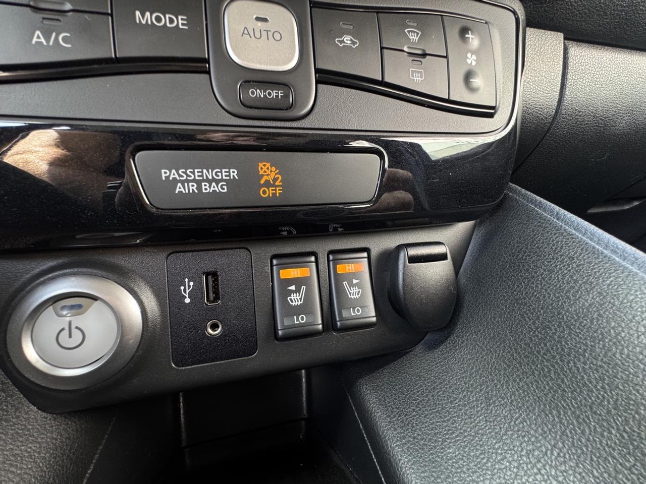 2018 Nissan Leaf SV Photo