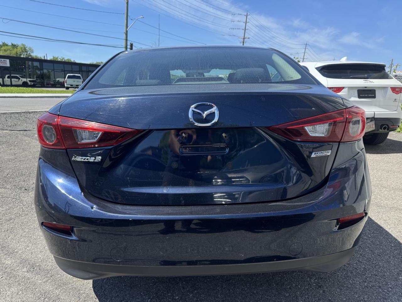 2015 Mazda MAZDA3 I Sport Photo